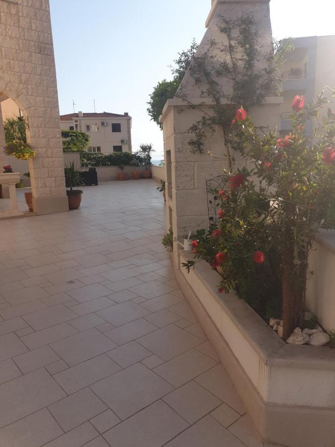 Villa Vujcic Makarska Eksteriør bilde