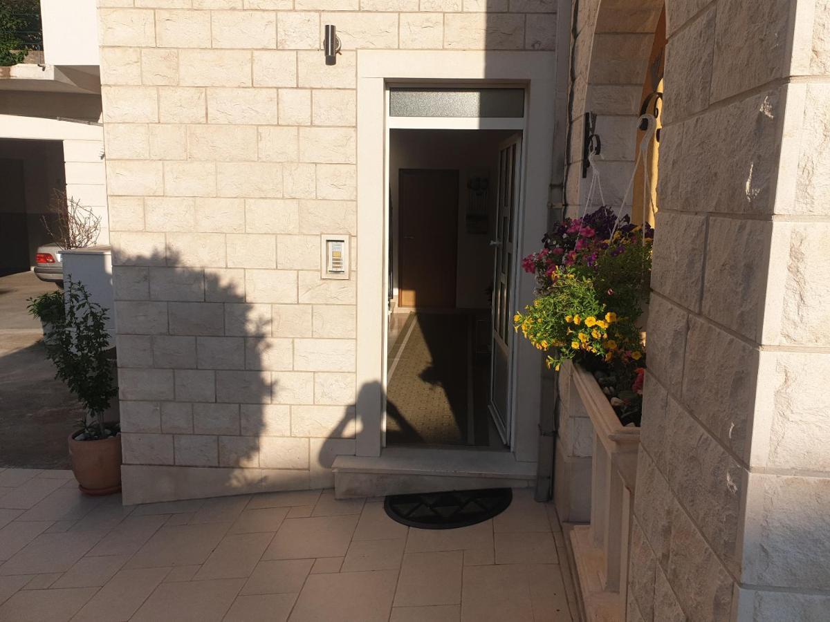 Villa Vujcic Makarska Eksteriør bilde